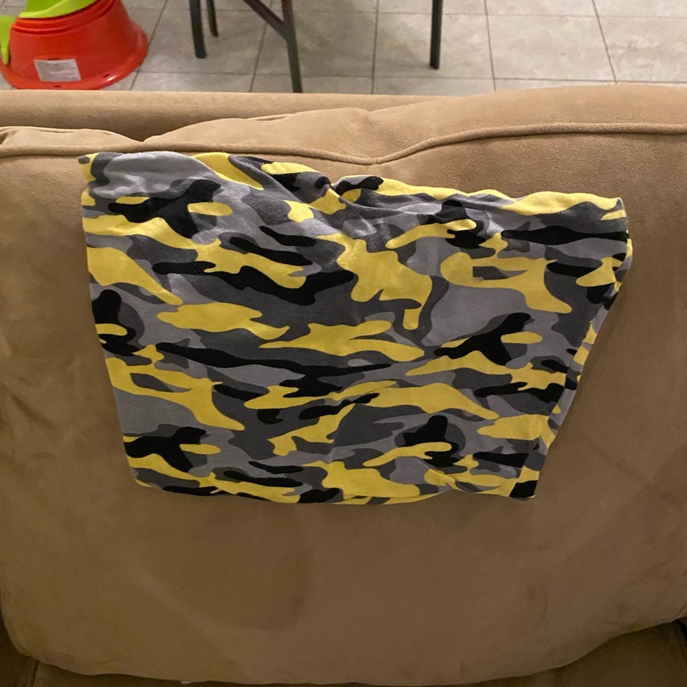 Yellow, grey, black camp tube top